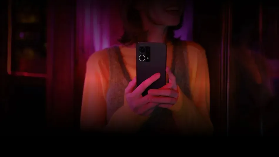 Смартфон OPPO Reno 7 8/128GB Cosmic Black - 11