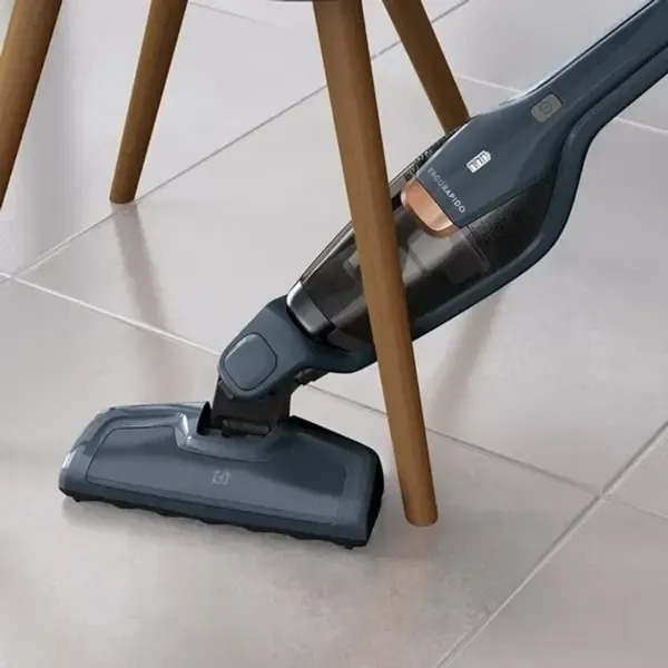 Акумуляторний пилосос Electrolux EERC75DB - 2